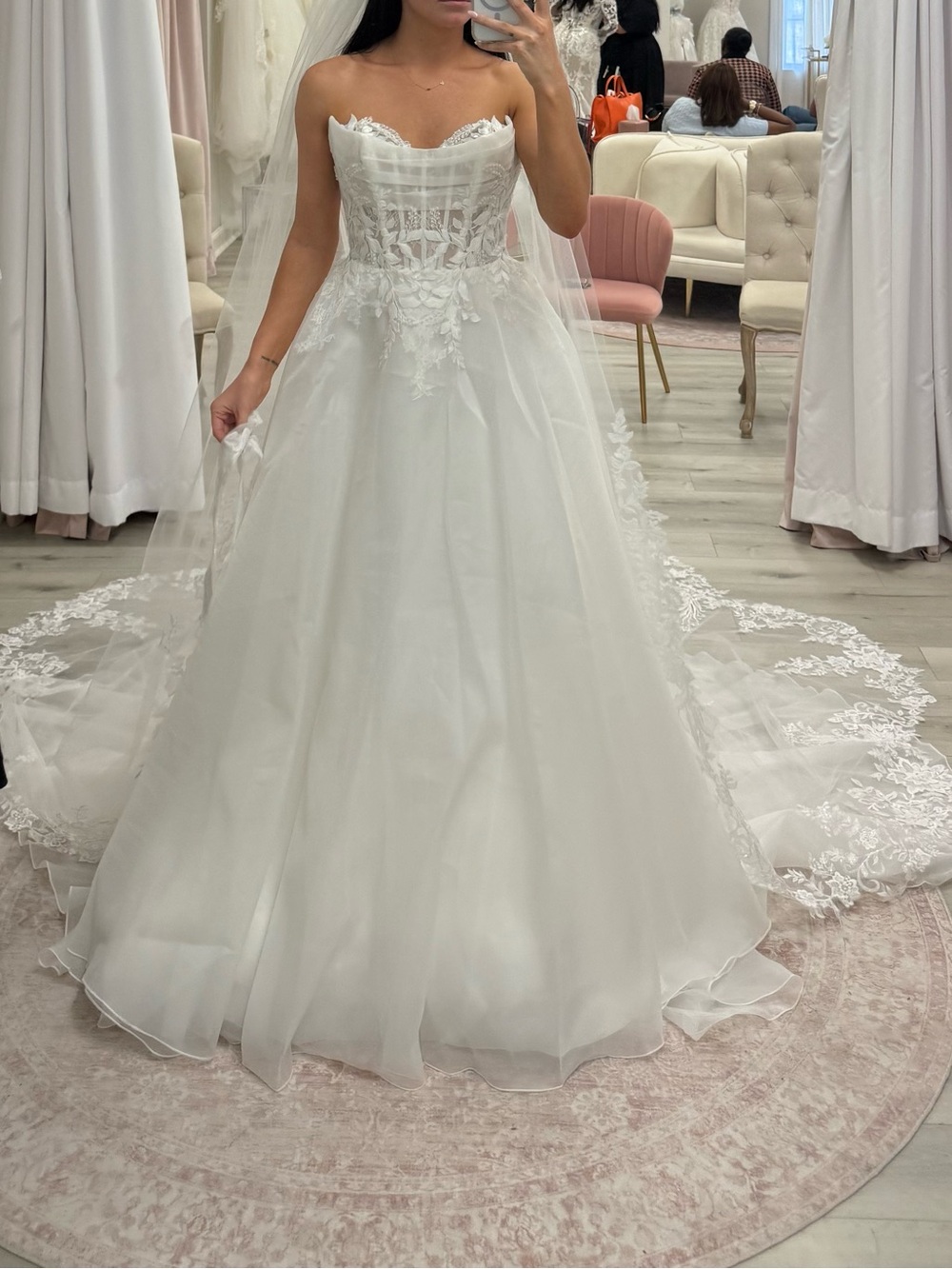 Off-Shoulder / Strapless White Lace A-Line Wedding Dress Justin Alexander